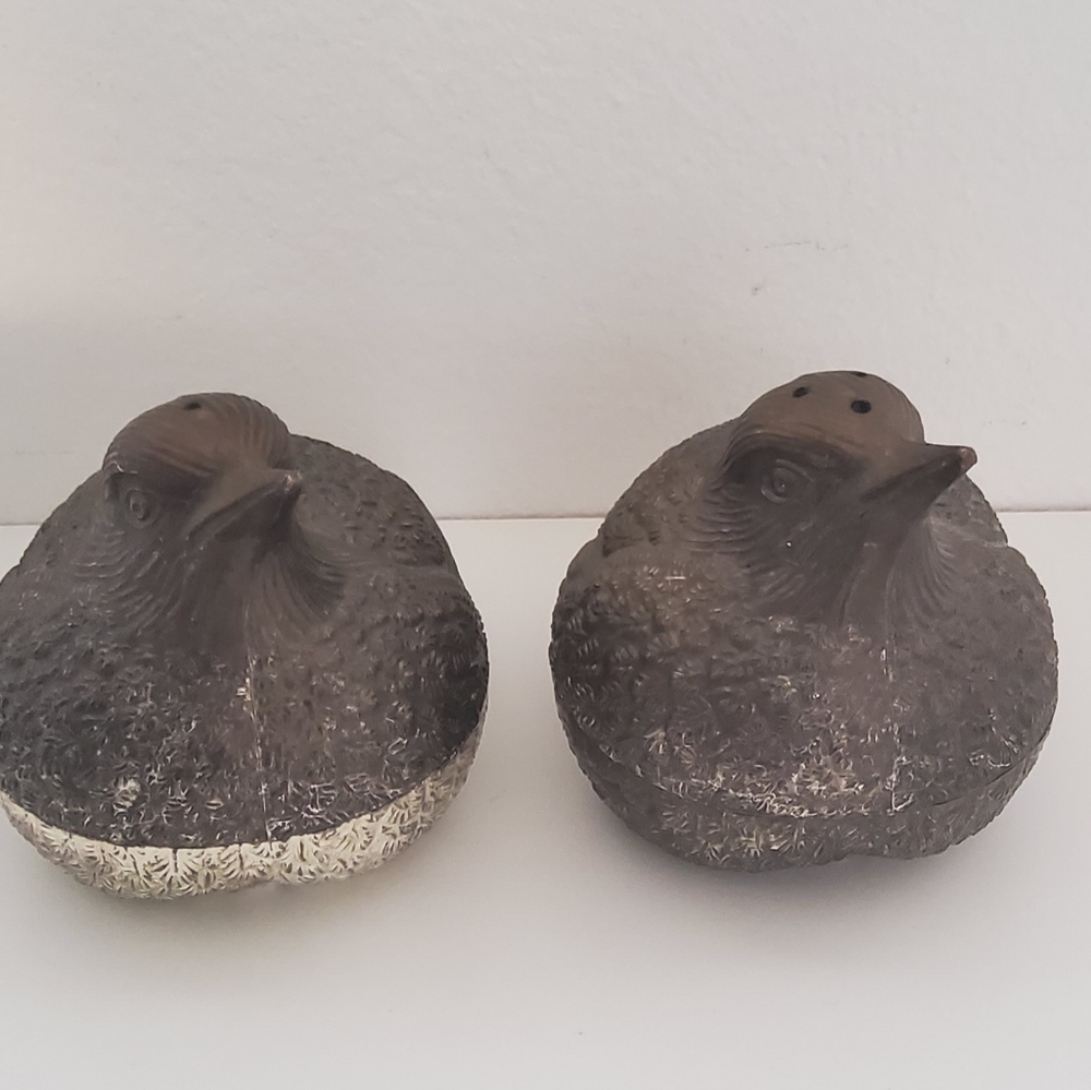 Elegance silver plated zink salt and pepper shaker set